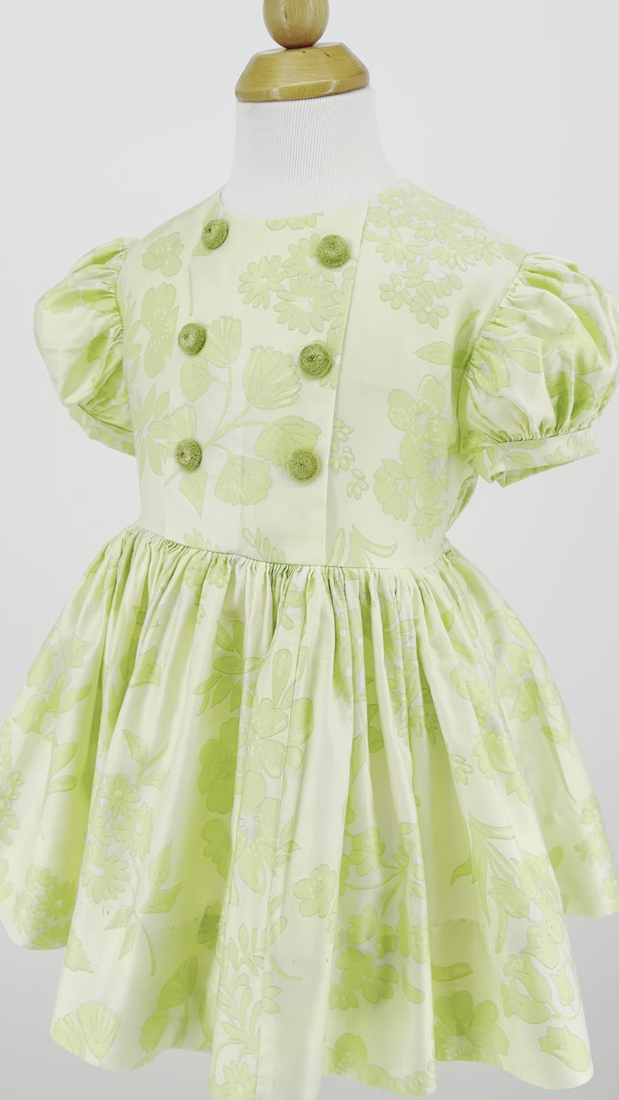 Spring Green Floral Dress, Size 3-4 Years